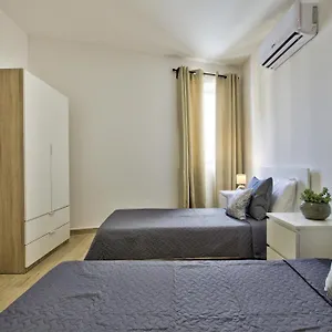 Bastions Seaview And Duplex Penthouse In By Shortletsmalta , Sliema Malte