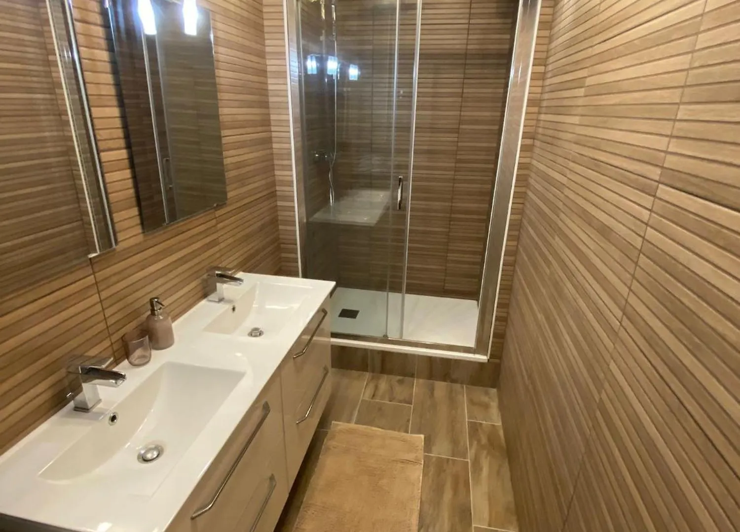 Apartment Scandinavian Experience 5 Chambres **** Toulouse France